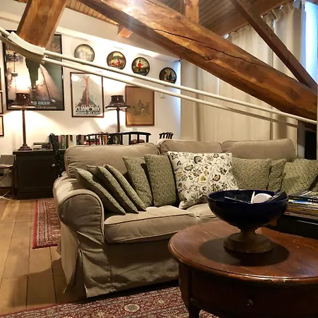 Апартаменты Enchanting Flat
